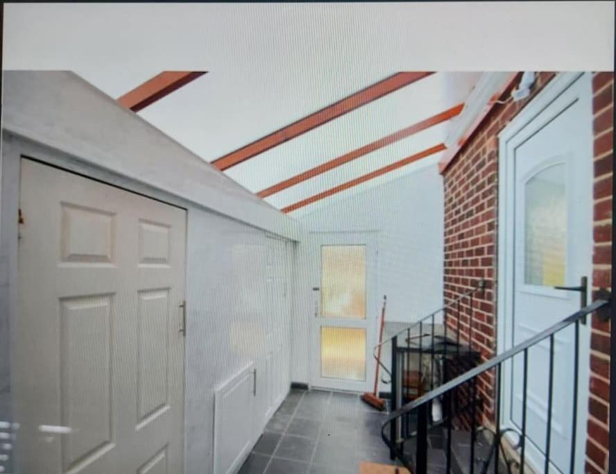 The Rose Apartment Rotherham Exterior photo
